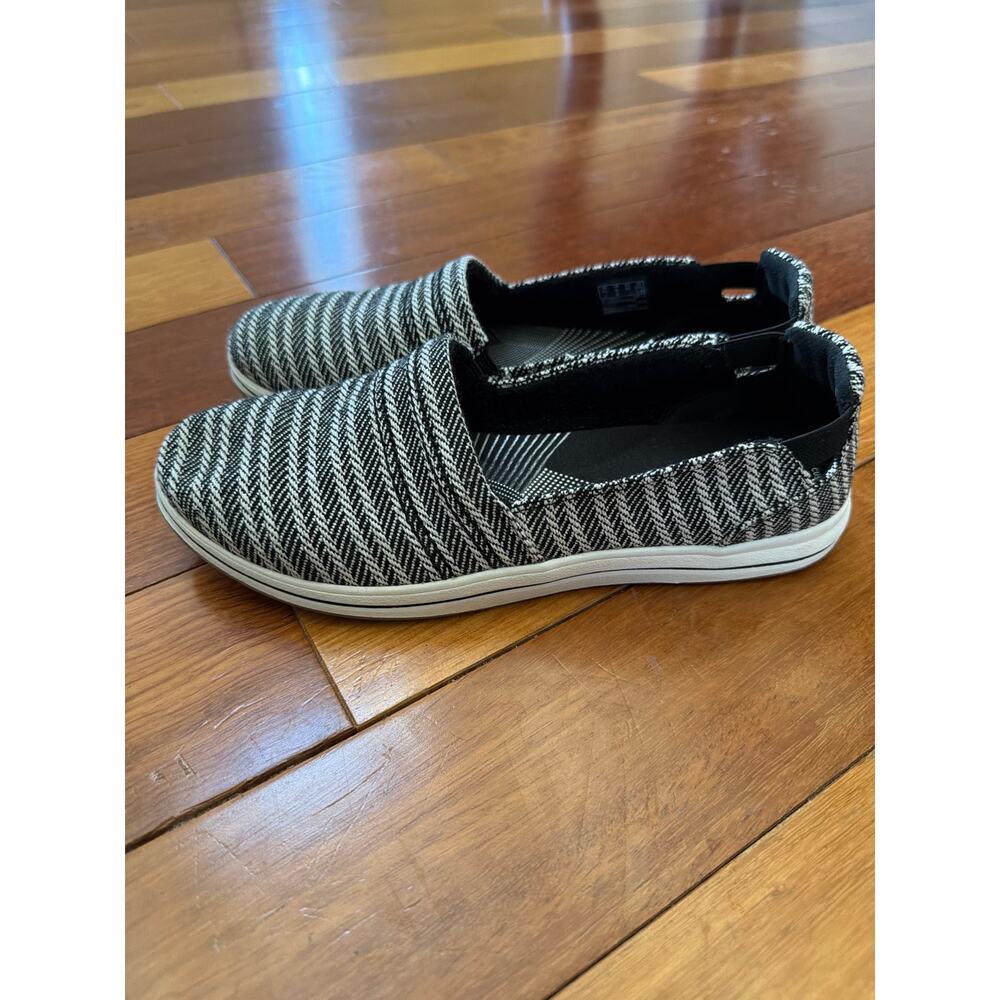 Clarks Cloudsteppers Breeze Step II Slip on Sneaker Women’s 8 Comfort Casual - Picture 3 of 8